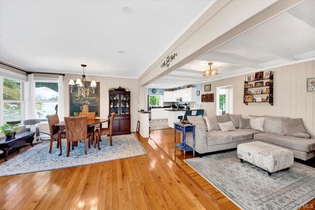 Photo - 25 Evergreen Rd