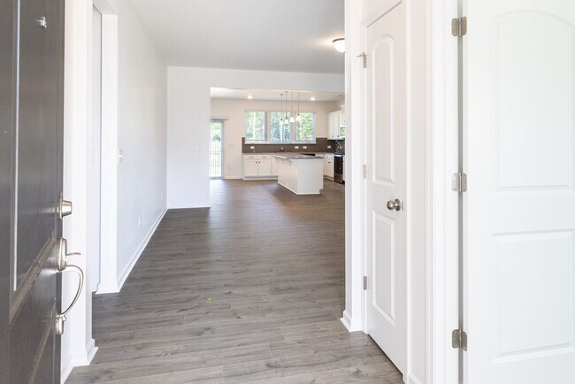 Photo - NEW 3 Bedroom Home - Stonebridge Fairways ...