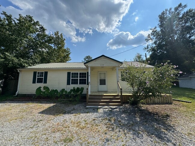 Building Photo - 3/2 House in Armuchee- $1,295