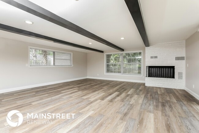 Photo - 2639 Northland Rd