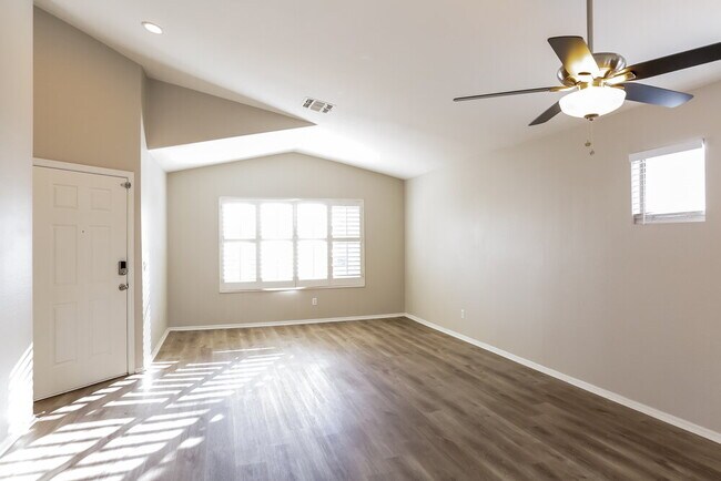 Photo - 8256 N 112th Ave