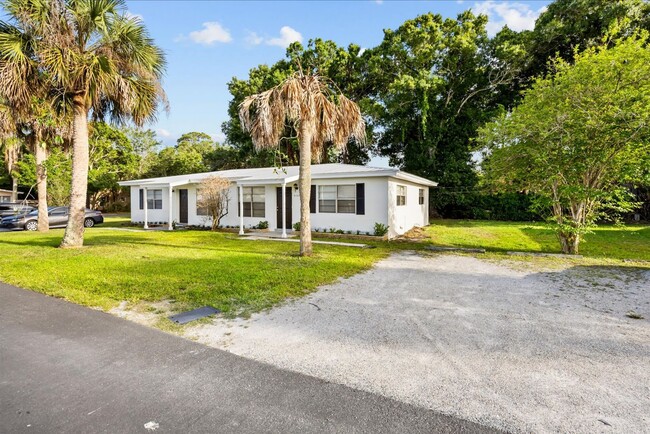 Photo - 2 Bedroom 1 Bath Duplex