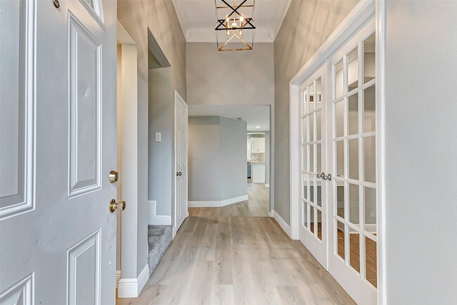 Photo - 1727 Cloister Dr