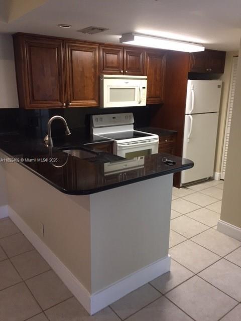 Building Photo - 10781 Cleary Blvd Unit 112