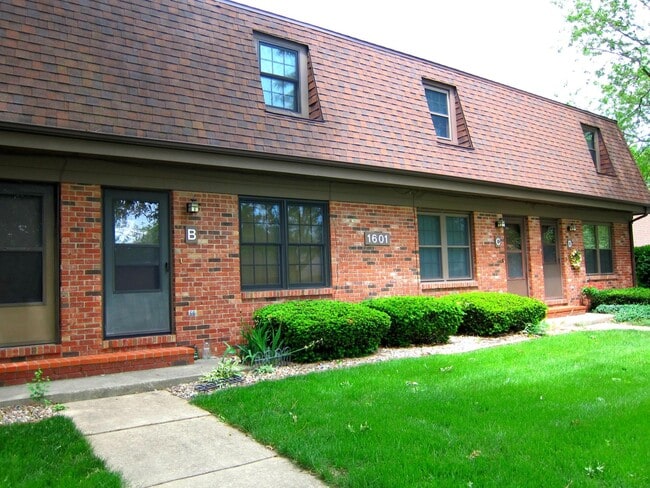 Photo - 1601 Lyndhurst Dr