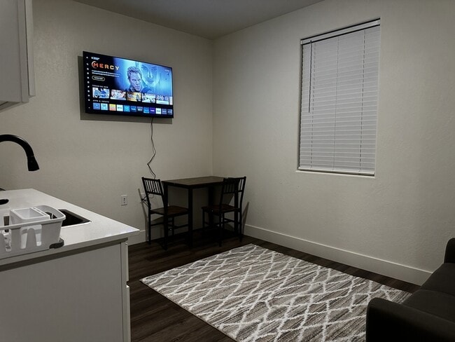 4695 Jema Wy