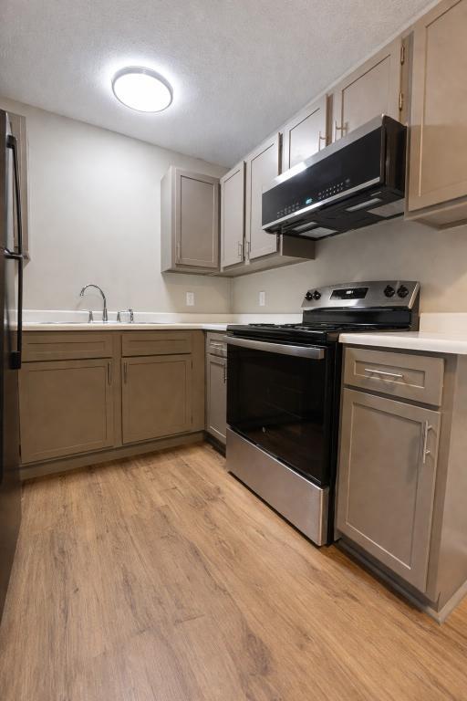 Photo - 1900 Apartment Dr