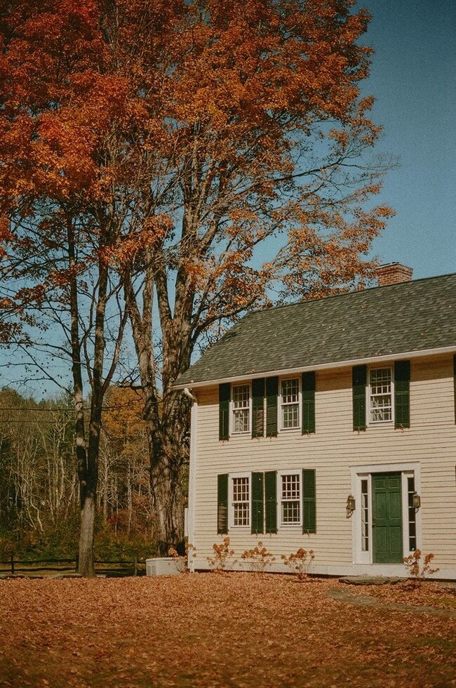 Building Photo - 872 Grassy Brook Rd