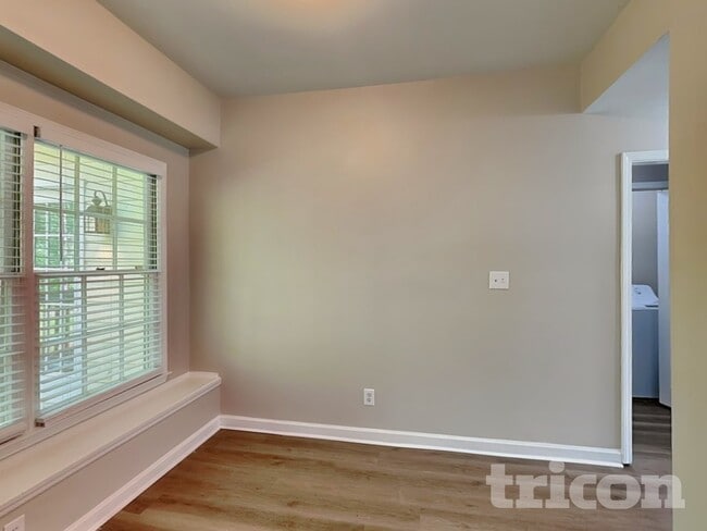 Photo - 4390 Pinewalk Dr