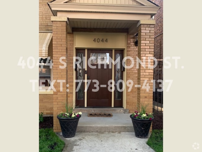 Building Photo - 4044 S Richmond St Rental