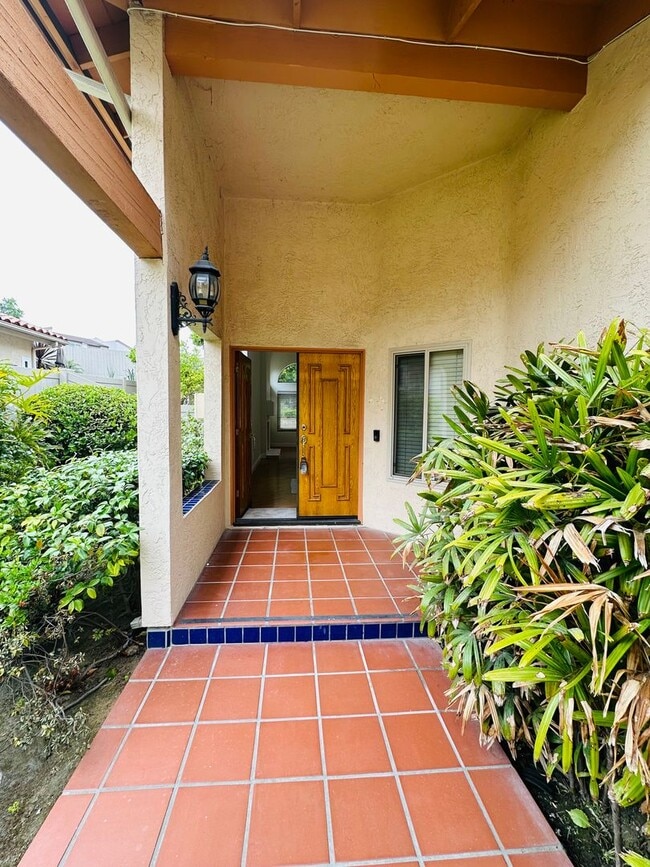 Photo - Luxury Remodeled 4 Bedroom Residence in a Prime Central Location
