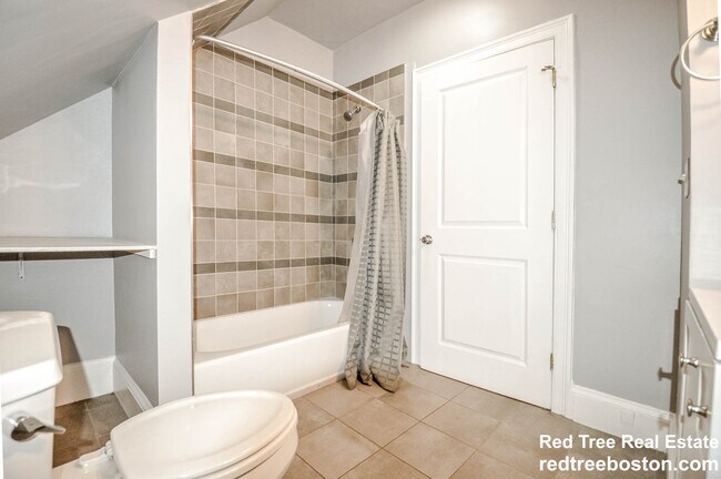 Photo - 231 Chestnut Hill Ave Unit 3