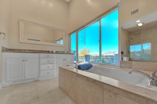 Photo - 3800 Weatherly Cir