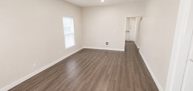 Photo - 109 W Summa St Unidad 2 bedroom
