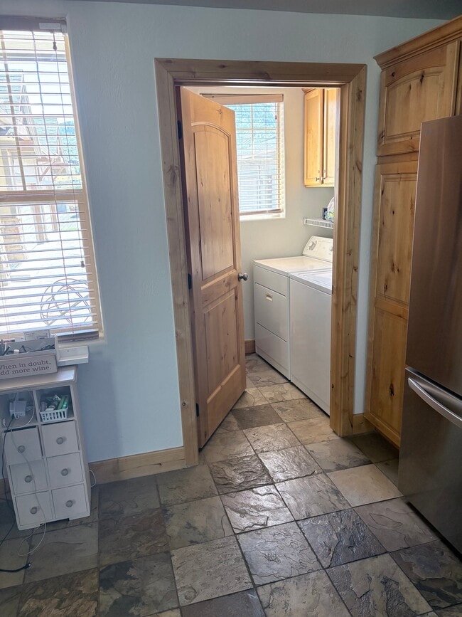 Photo - 6078 N Fox Pointe Cir