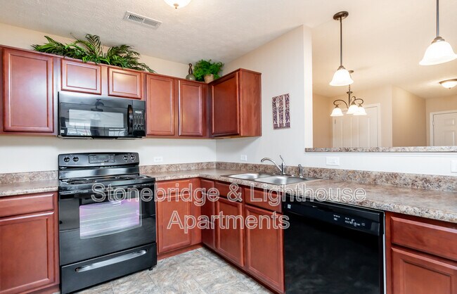 201 Stonebench Cir