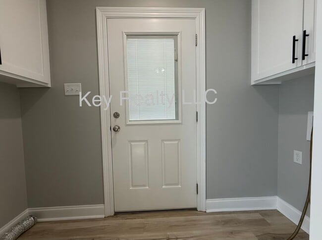 Photo - 3211 Stimson Ave