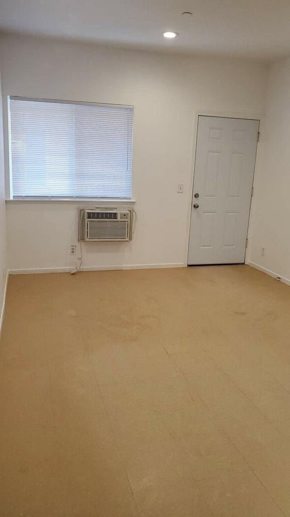 Photo - Huron Villas Apartments