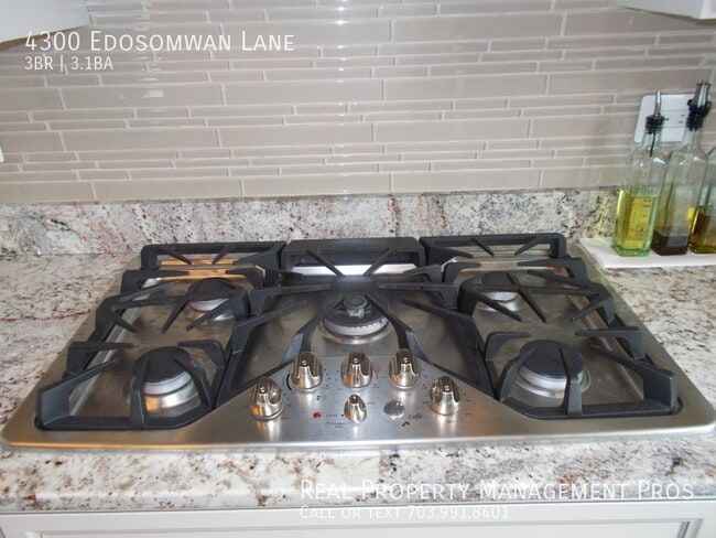 Photo - 4300 Edosomwan Ln Casa Adosada