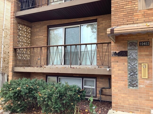 Photo - 10402 Moody Ave