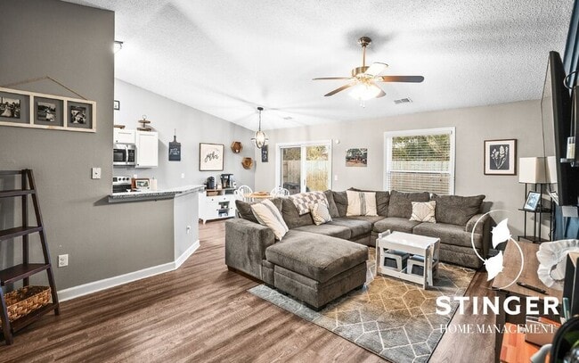 Photo - 16 Brindlewood Dr