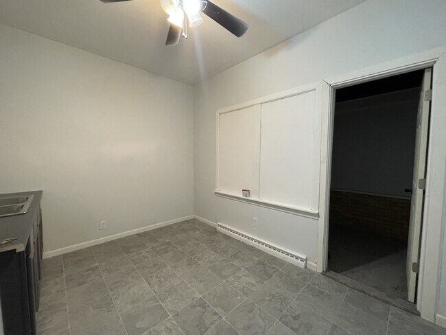 516 W Calvert St Unit 1
