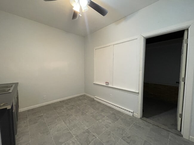 Photo - 516 W Calvert St Unit 1