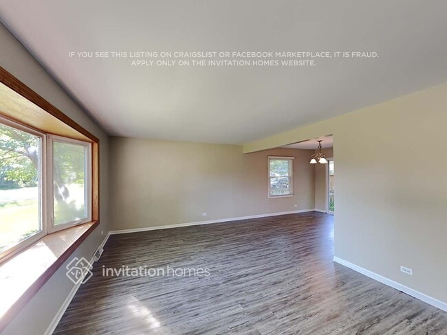 Photo - 26W064 Harrison St