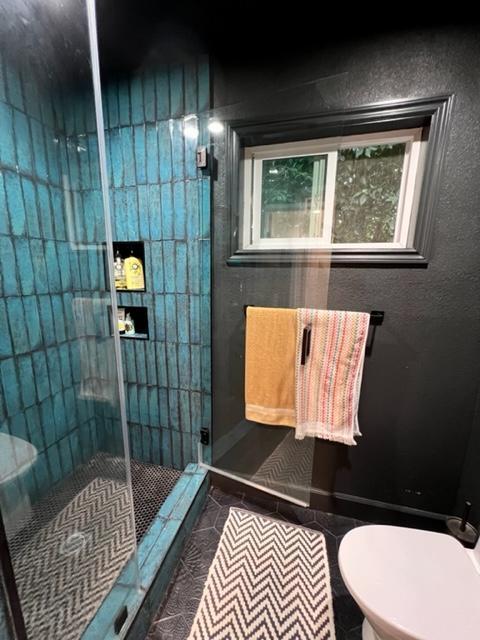 Master Shower - 2411 Prospect Ave Unit 103