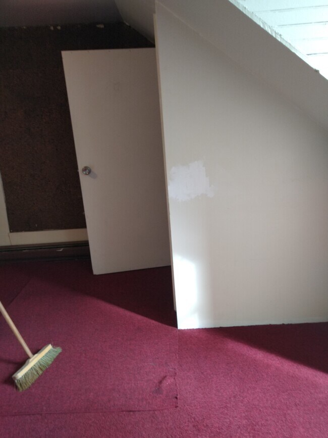 Photo - 721 Genesee St