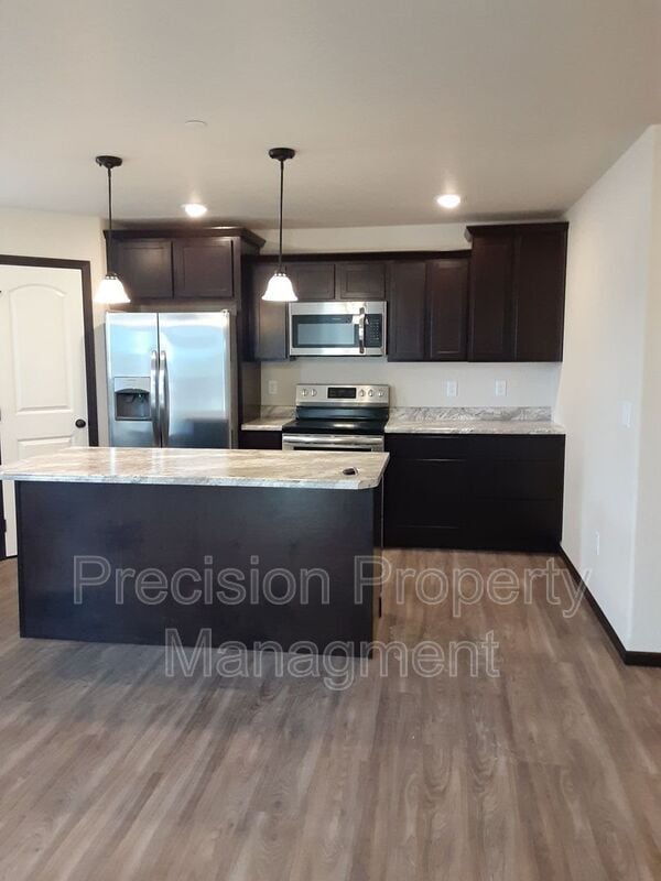 Building Photo - 591 225th St