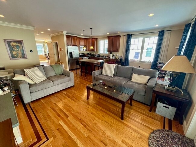 Photo - 79 Fayette St