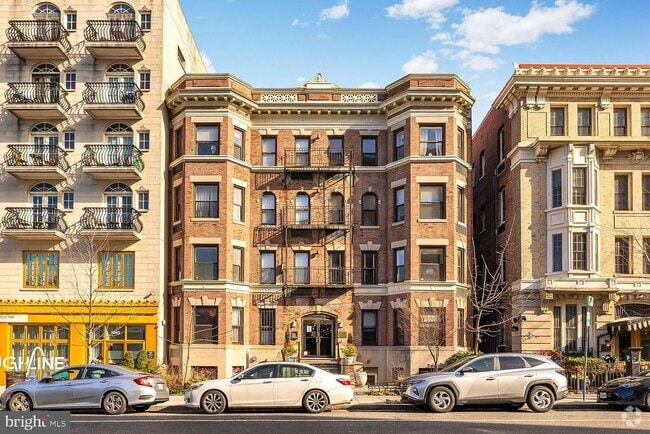 Building Photo - 1844 Columbia Rd NW Unit 302 Rental