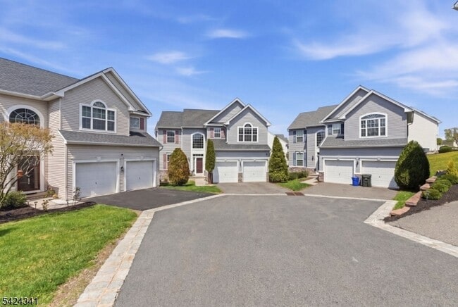 Photo - 263 Winding Hill Dr