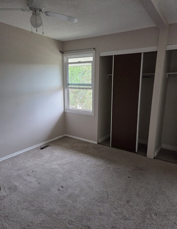 Photo - 243 Cassino St S