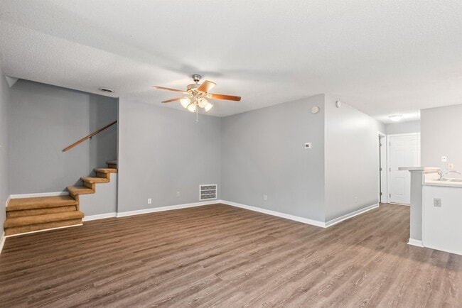 Photo - 4439 Townhouse Way