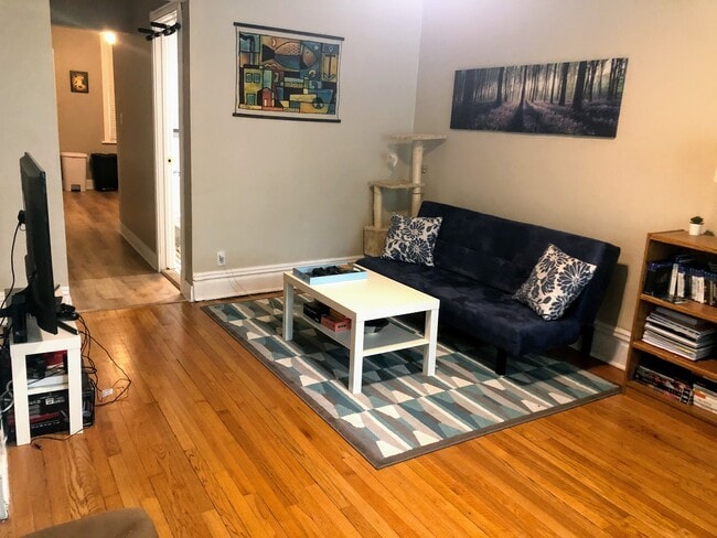 Photo - 1132 W Roscoe St Unit #1
