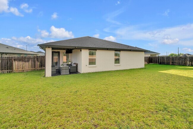 Photo - 3903 Yonkers Valley Ln