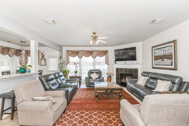 Photo - 16410 Noblewood Ct