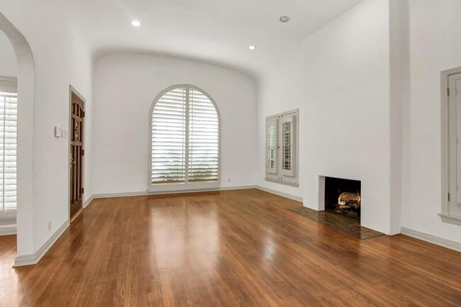 Photo - 123 N La Jolla Ave