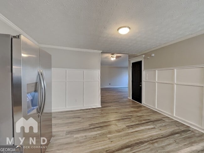 Photo - 5801 Meadowview Rd