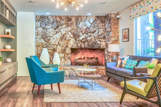 Building Photo - Rancho Los Feliz Rental