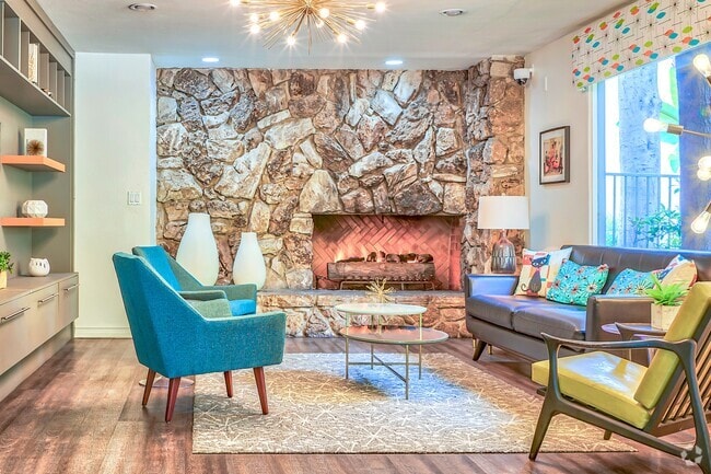 Building Photo - Rancho Los Feliz Rental