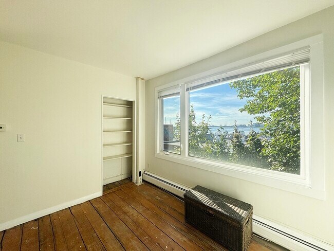 Photo - 253 Webster St Unit 1