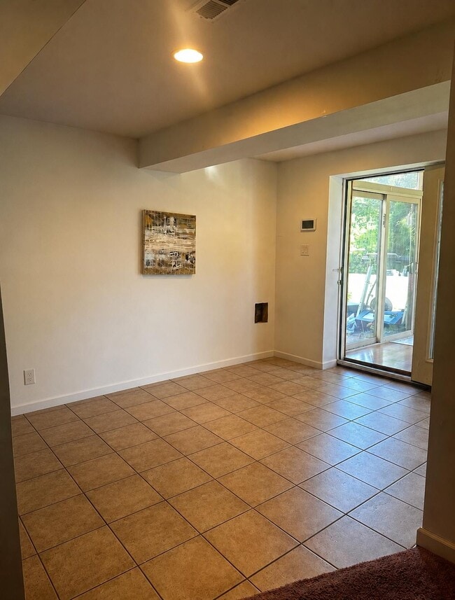 Photo - 61 Spring Creek Dr Unit Turnkey Executive & Trave