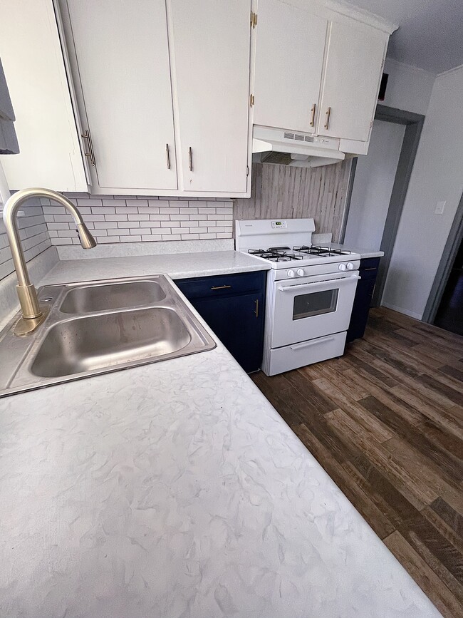 Building Photo - 311 S Yale Ave Rental