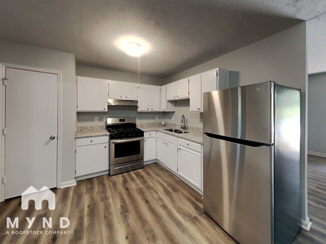 Photo - 2310 Ramblewood Cir