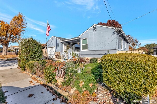 26 Lorraine Ave