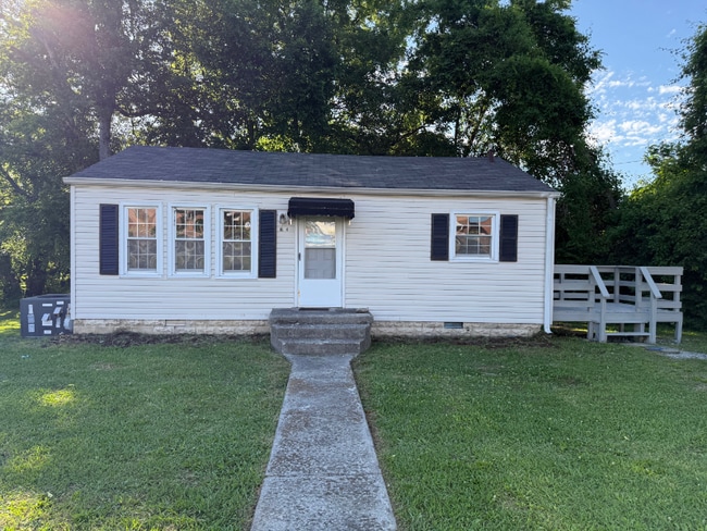 Photo - 624 Hartsville Pike House