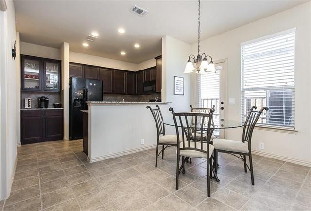 Photo - 867 Llano Dr